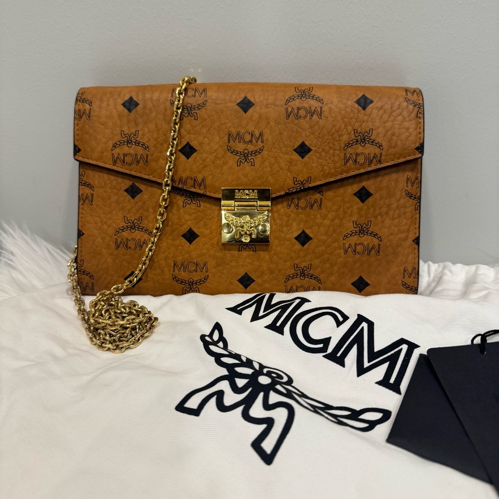 MCM Patricia Continental Crossbody in Visetos